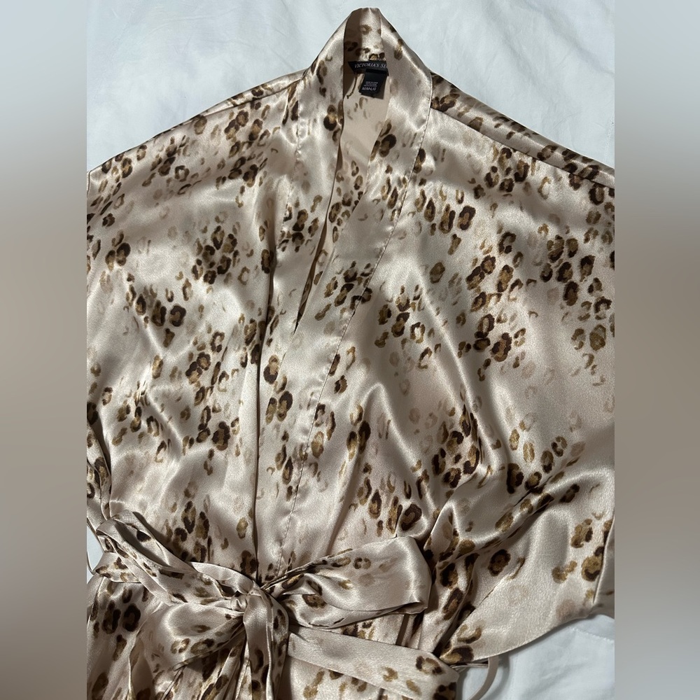 🔹Victoria’s Secret Robe - Picture 3 of 5